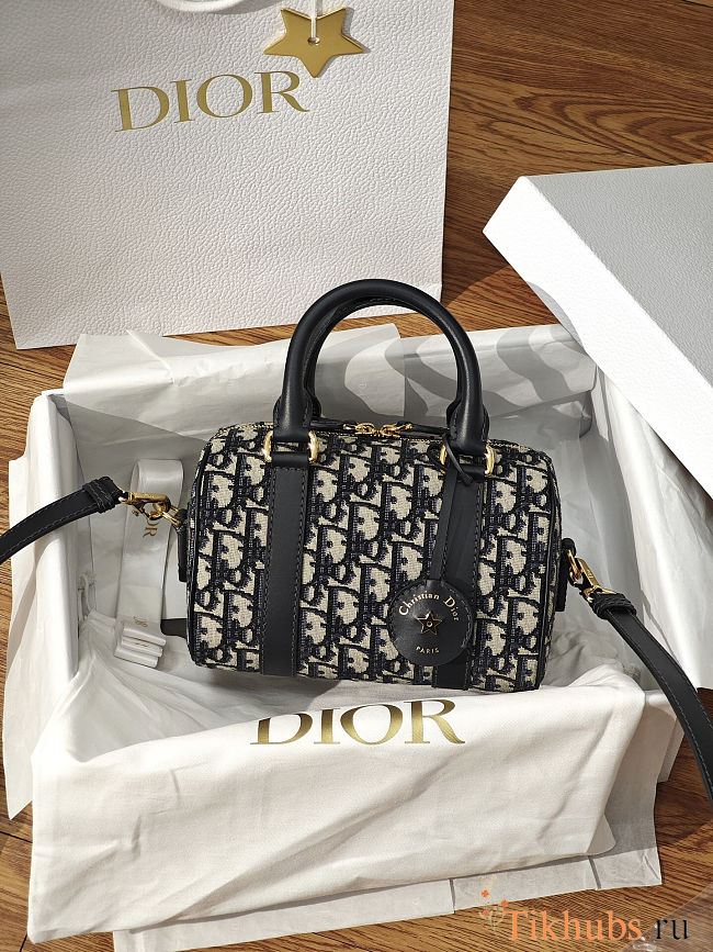  Dior Groove 20 bag in the Dior Oblique jacquard pattern 20.5 x 13.5 x 12 cm - 1