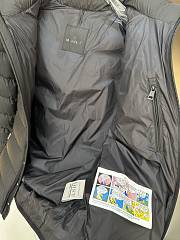 Moncler Laveraet Hooded Short Down Jacket - 4