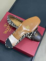Valentino Garavani leopard print ballet flats  - 6