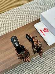 Versace 85mm Opera Bow leopard-print mules - 4