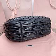 Miu Miu Wander matelassé hobo bag in black nappa leather 29 X 24 X 10 cm - 5