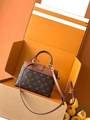 Louis Vuitton LV Locky BB Monogram Caramel 20.0 x 16.0 x 7.5 - 5