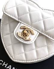 Chanel CC In Love Heart Clutch with Chain in white lambskin leather 12×13×5.5cm - 5