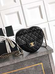 Chanel CC In Love Heart Clutch with Chain in black lambskin leather 18x19 x5.5cm - 1