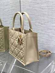 Dior Book Tote bag in light brown calfskin leather 26x12x21 cm - 5