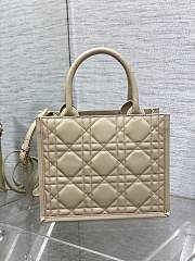 Dior Book Tote bag in light brown calfskin leather 26x12x21 cm - 6