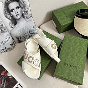 Gucci Logo-appliqué Leather Sandals in a cream/off-white color - 6