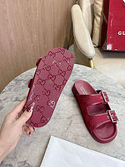 Gucci sandals with a GG monogram canvas in burgundy - 5
