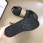 Gucci sandals with a black leather and GG canvas strap - 6