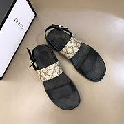 Gucci sandals with a black leather and GG canvas strap - 4