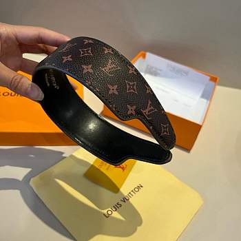 Louis Vuitton LV Outline headband