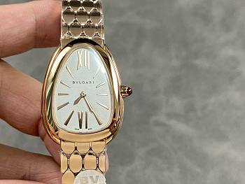 Bvlgari Serpenti Seduttori watch, likely in 18 kt rose gold with a white opaline dial. 