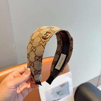 Gucci Original GG canvas hairband in beige