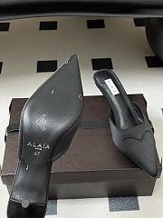 Alaïa Le Cœur 3D 55 mules in black satin - 2
