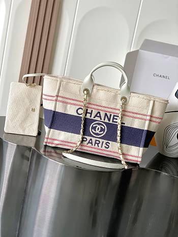 Chanel Canvas Deauville Tote bag in ecru and blue stripes 35*27*16cm