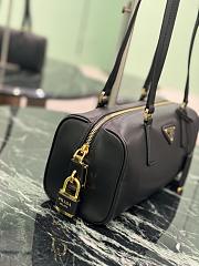 Prada medium leather shoulder bag in black 29x12.5x10cm - 4