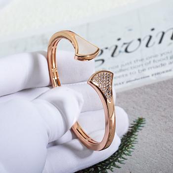BVLGARI Follow Diva's Dream Diamond & Mother-of-Pearl Bangle Bracelet in 18kt Rose Gold