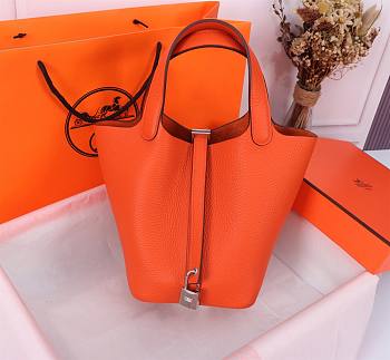 Hermès Picotin Lock 18 bag in orange Clemence leather 