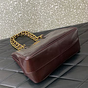 Valentino Garavani Laseine Small Shopping Bag in Chevron-Patterned Leather in burgundy color 26.5 x 22 x 10 cm - 4