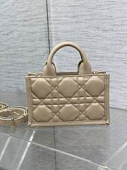  Dior Macrocannage Book Tote in powder beige 21.5 x 13 x 7.5 cm  - 5