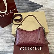 Gucci GG Emblem embossed leather small shoulder bag in red color 22×14×8cm - 6