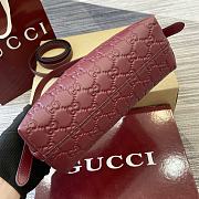 Gucci GG Emblem embossed leather small shoulder bag in red color 22×14×8cm - 2