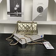 Chanel mini flap bag in gold metallic leather 11×20×5.5cm - 1
