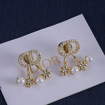 Dior Petit CD Daisy Earrings