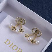 Dior Petit CD Daisy Earrings - 3
