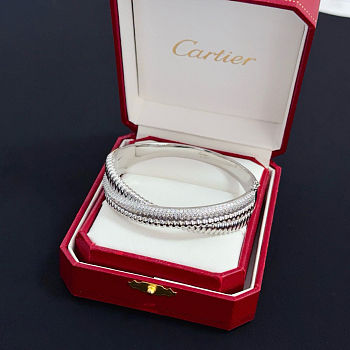 Etincelle de Cartier bracelet, half-paved