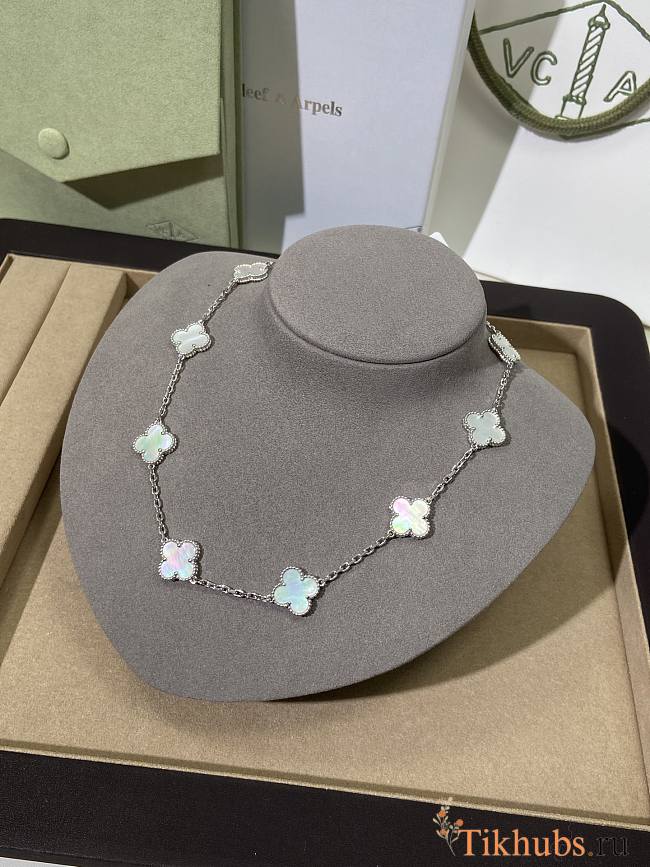 Van Cleef & Arpels Vintage Alhambra Necklace - 1
