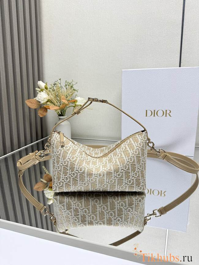 Diorstar Hobo Bag with Chain Gold-Tone Dior Oblique Jacquard 22*13*9.5cm - 1