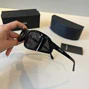  Prada PR B03S rectangular sunglasses in black acetate with grey tinted lenses - 4