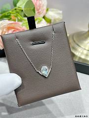 Chaumet Joséphine Aigrette necklace with a blue stone pendant - 6