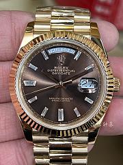 Rolex Oyster Perpetual Day-Date 40 with large custom diamond embellishment - 4