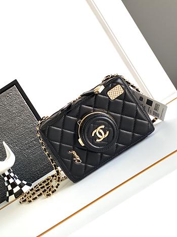 Chanel Coco Click Camera Bag in black lambskin leather with light gold hardware 11.5×16×6cm