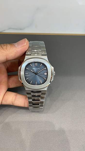 Patek Philippe Nautilus watch 5811/1G-001 