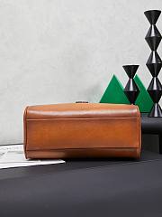 Miu Miu Logo Top-handle Bag in Aged Calfskin 28X15X13 cm - 2