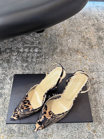 Andrea Wazen Katy Sling leopard print slingback pumps heel  9.5 cm