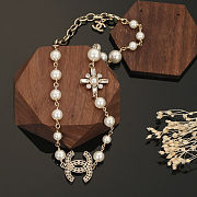 Chanel gold-tone metal and faux pearl necklace with crystal embellishments - 2