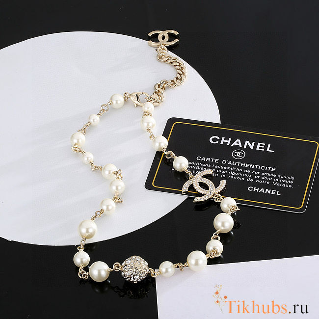 Chanel gold-tone metal and faux pearl necklace  - 1