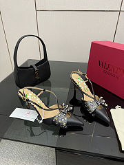 Valentino Garavani Bowow 85 studded leather slingback pumps in black - 5