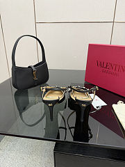 Valentino Garavani Bowow 85 studded leather slingback pumps in black - 4