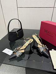 Valentino Garavani Bowow 85 studded leather slingback pumps in black - 3