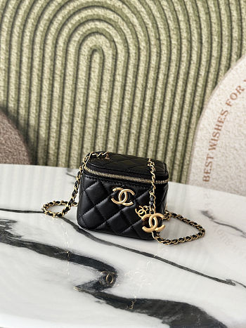 Chanel Mini Vanity with Chain bag in black lambskin leather with gold hardware 11x9 cm