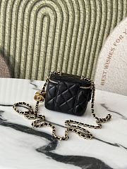 Chanel Mini Vanity with Chain bag in black lambskin leather with gold hardware 11x9 cm - 5