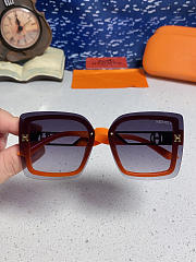 Hermes sunglasses featuring the 'H' logo - 3