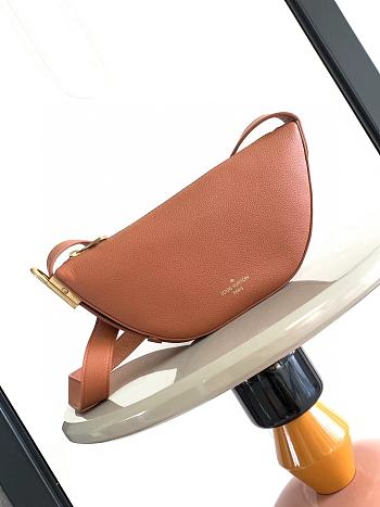 Louis Vuitton Low Key Bumbag in cognac calfskin leather 28x13x5.5 cm