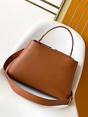 LOUIS VUITTON Capucines Souple GM Handbag leather, Cognac Brown M24879 size 38 cm - 4