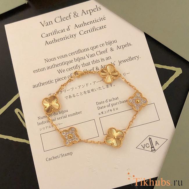 Vancleef and Arpels Vintage Alhambra bracelet, 5 motifs - 1